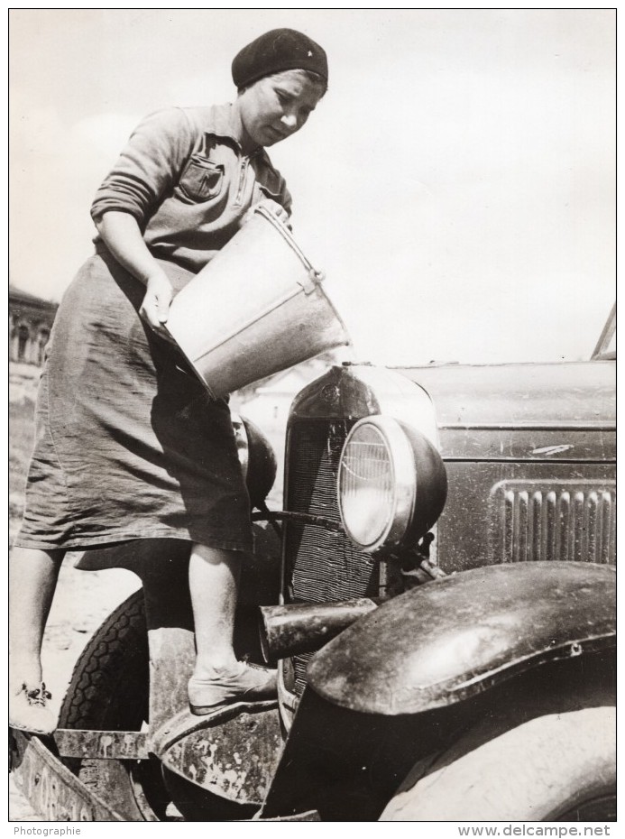 Russie Effort De Guerre Femme Chauffeuse De Voiture WWII WW2 Ancienne Photo 1941 - War, Military