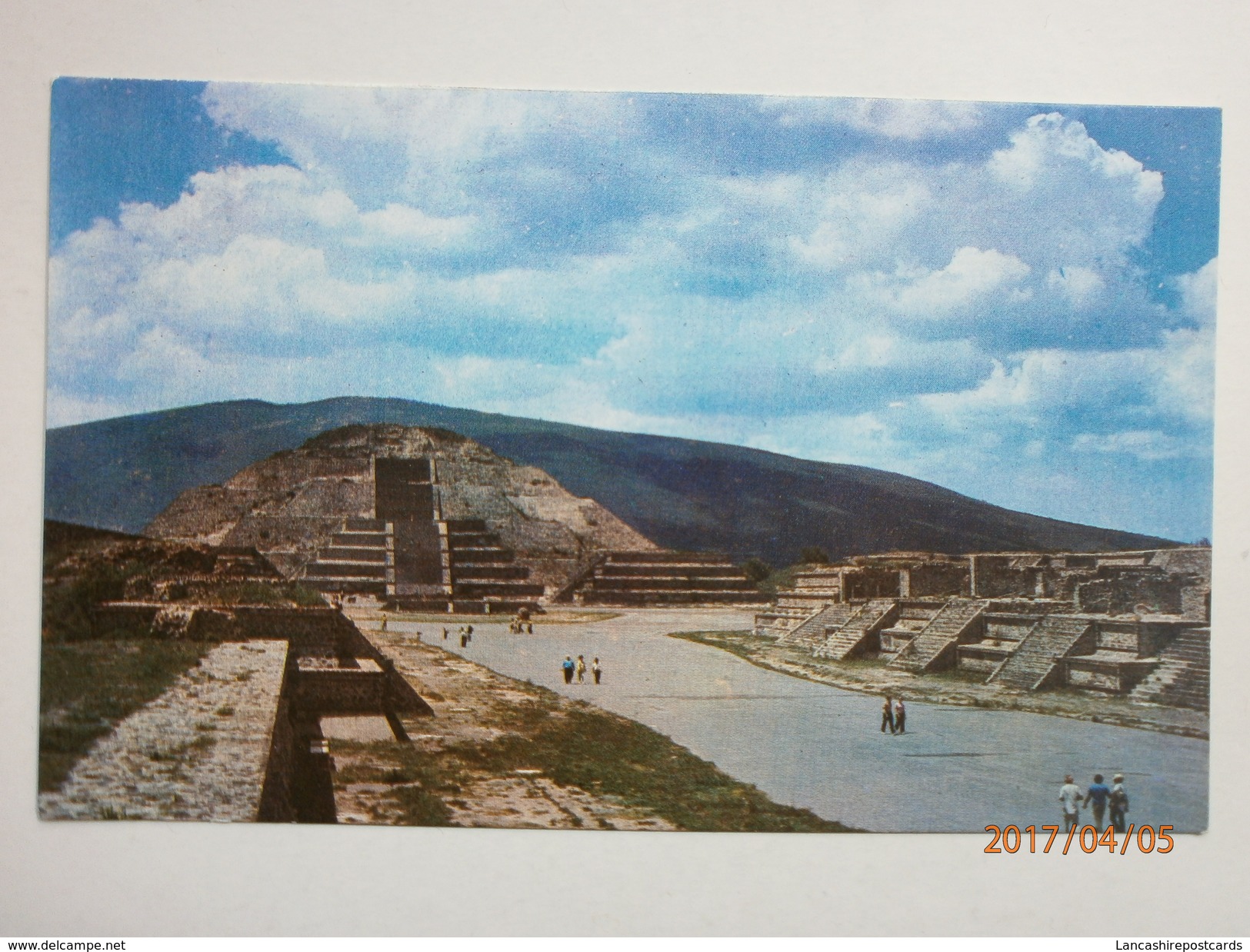 Postcard Mexico San Juan Teotihuacan Avenue Of The Dead & Pyramid Of The Moon  My Ref B11040 - Mexico