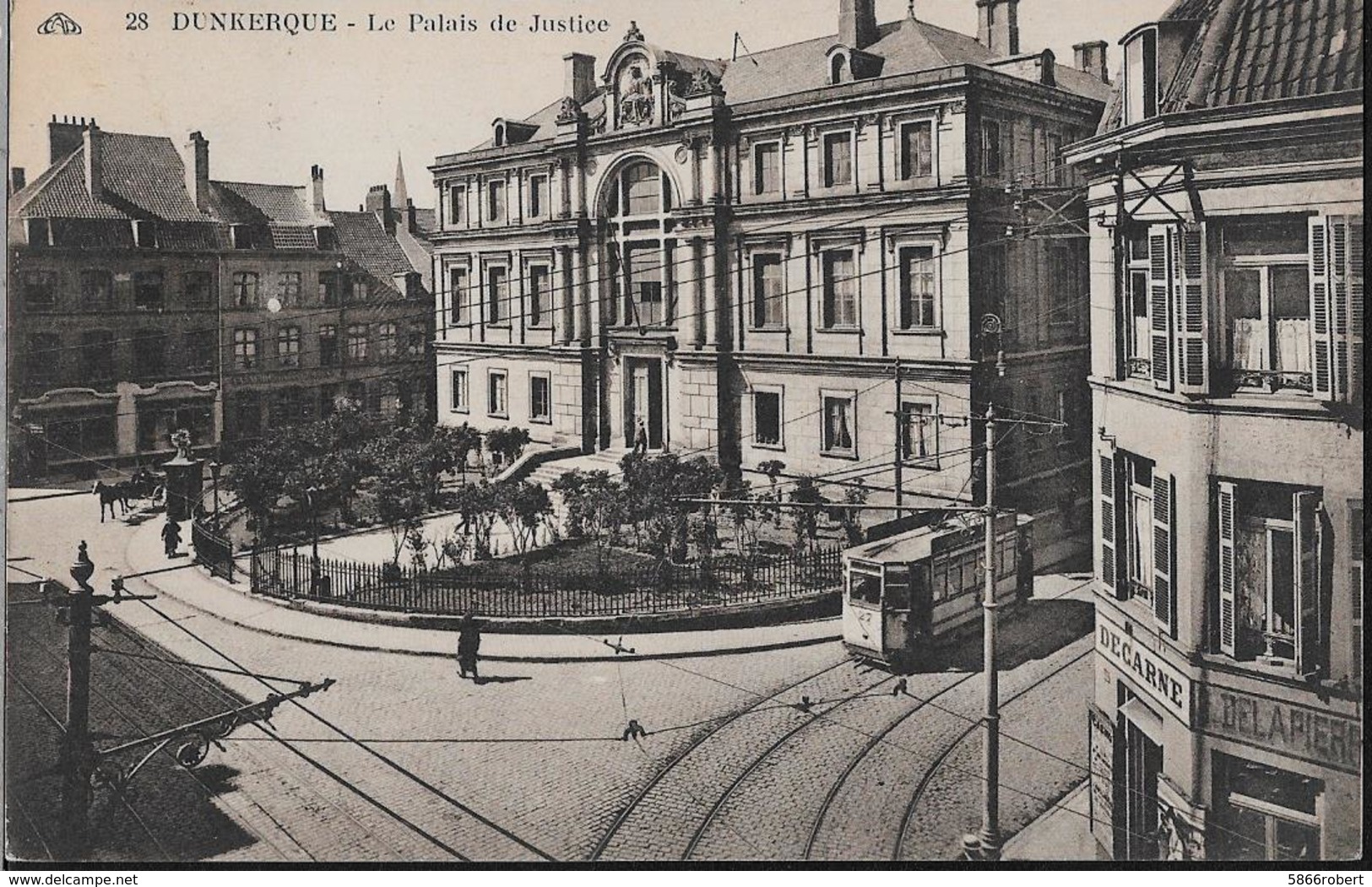 CARTE POSTALE ORIGINALE ANCIENNE : DUNKERQUE LE PALAIS DE JUSTICE TRAMWAY ANIMEE NORD (59) - Tramways