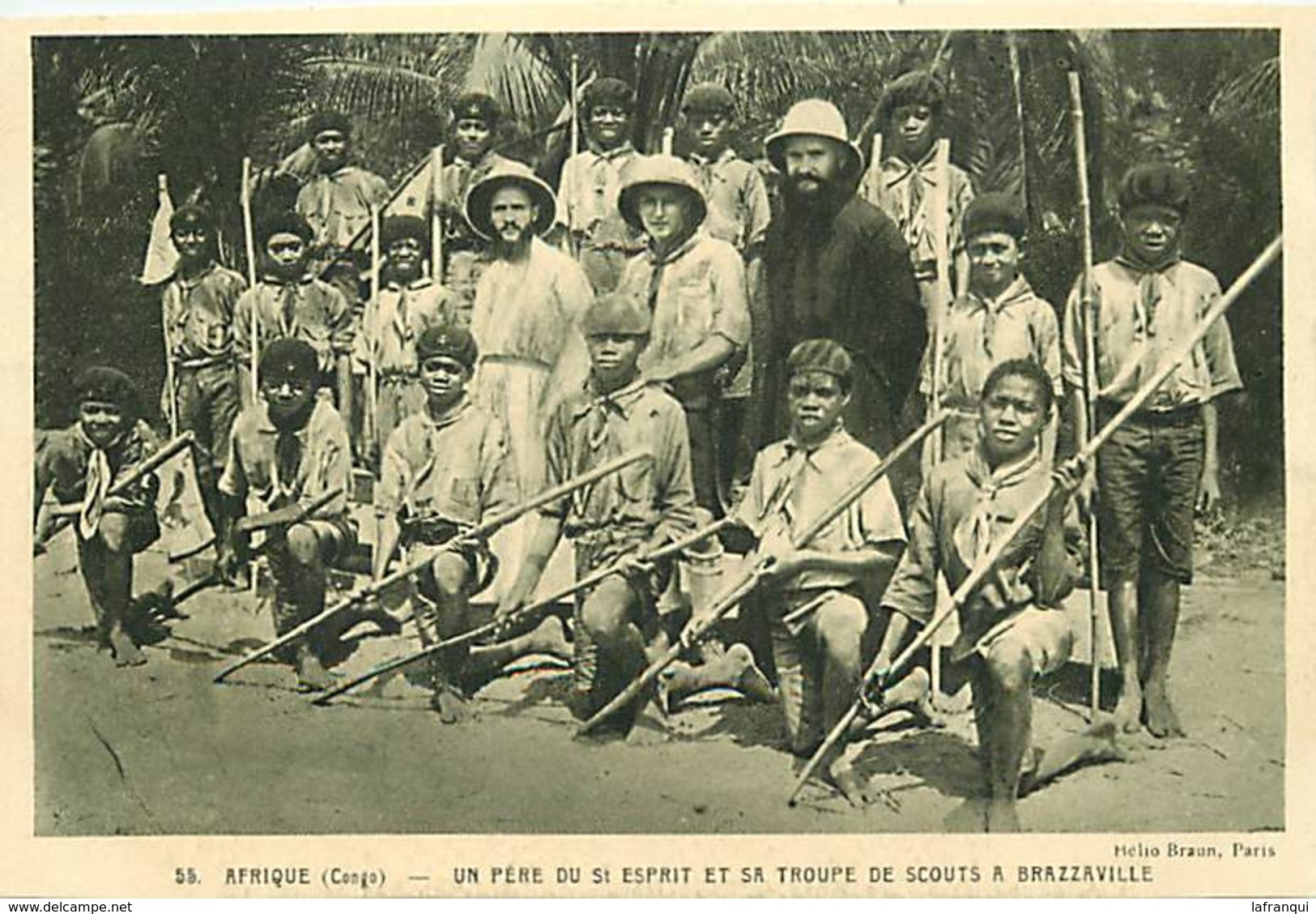 Ref T191- Afrique - Congo -un Pere Du St Esprit Et Sa Troupe De Scouts  A Brazzaville -scoutisme  - Carte Bon Etat  - - Brazzaville