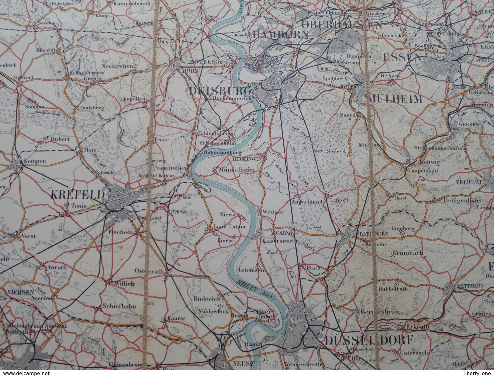 DÜSSELDORF ( Dusseldorp ) Schaal 1:200000 Editie 1931 ( Kaart Op Coton / Katoen / Cotton ) ! - Europe