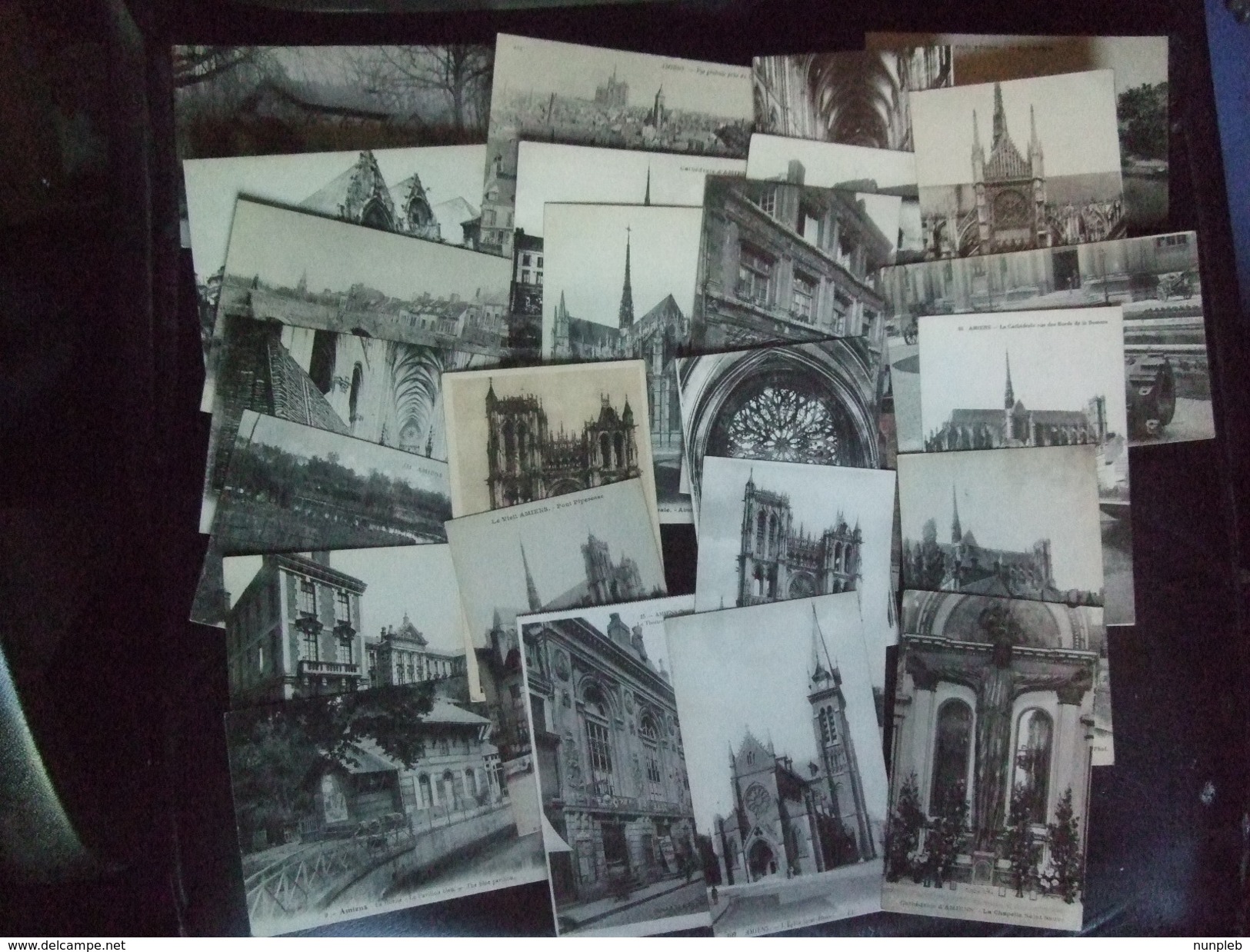 FRANCE  - AMIENS - SELECTION OF 25 VINTAGE POSTCARDS - 5 - 99 Postcards