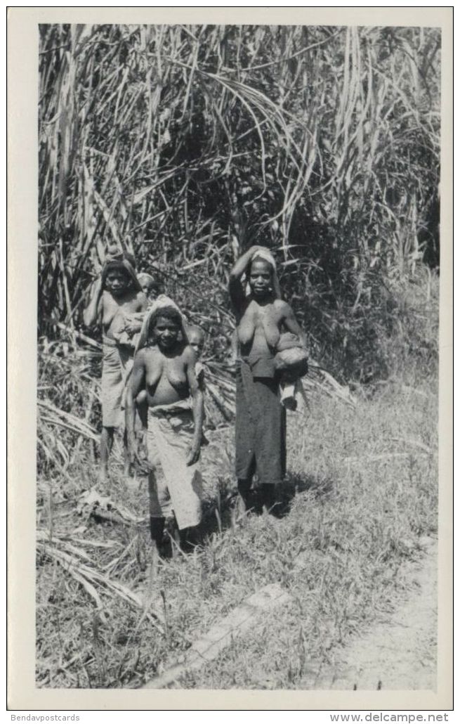 New Guinea, Native NUDE Papua Women (1950s) RPPC - Papua New Guinea