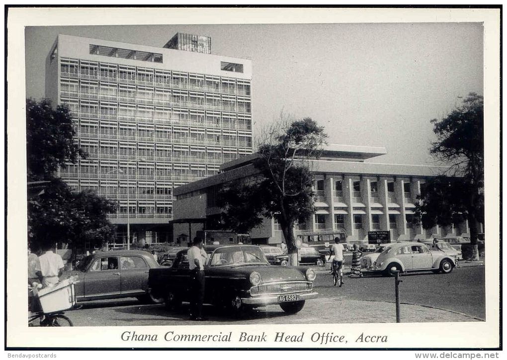 Ghana, ACCRA, Ghana Commercial Bank Head Office, Car (1950s) RPPC - Ghana - Gold Coast