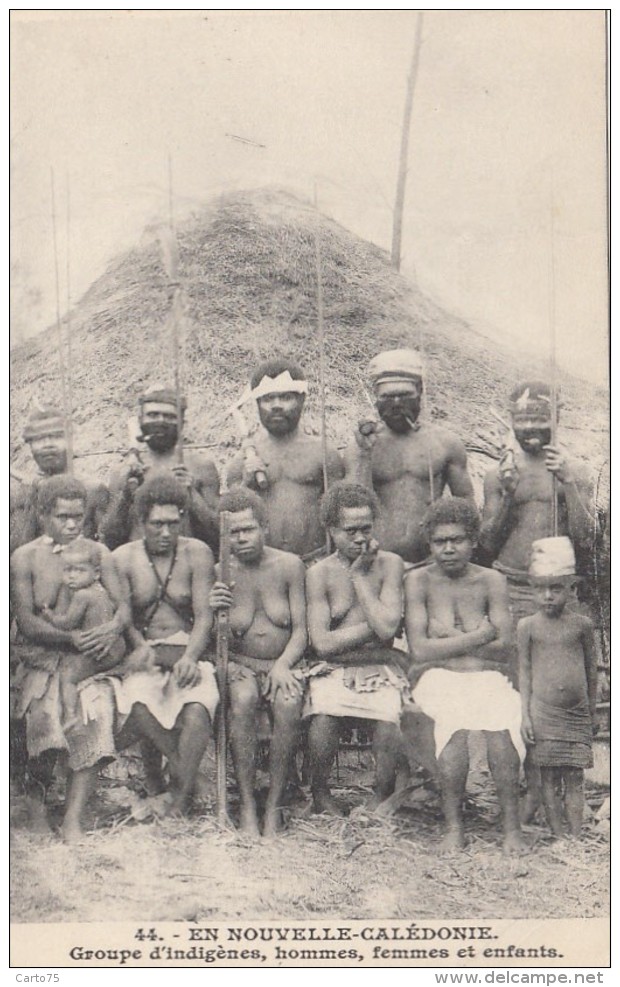 Océanie - Nouvelle-Calédonie - Précurseur - Guerriers Indigènes Femmes - Nu - N° 44 - New Caledonia