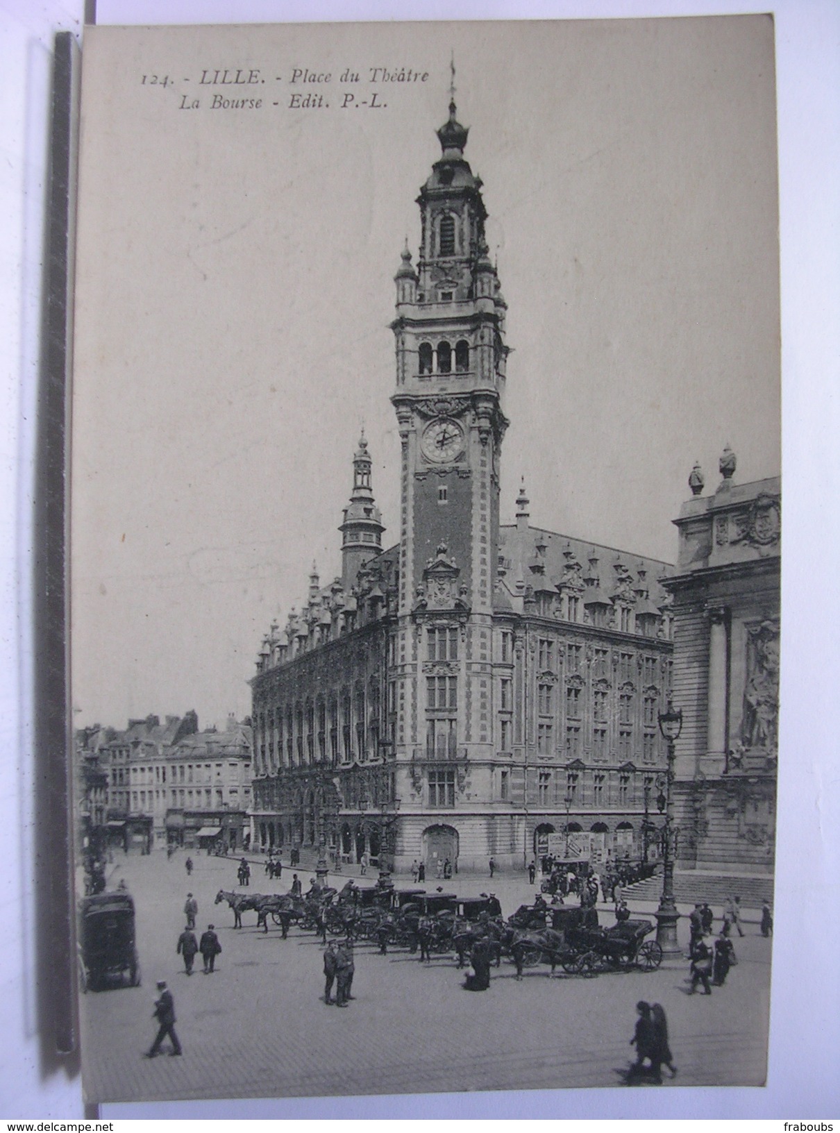 59 - LILLE -  PLACE DU THEATRE - LA BOURSE - ANIMEE - FIACRES - Lille