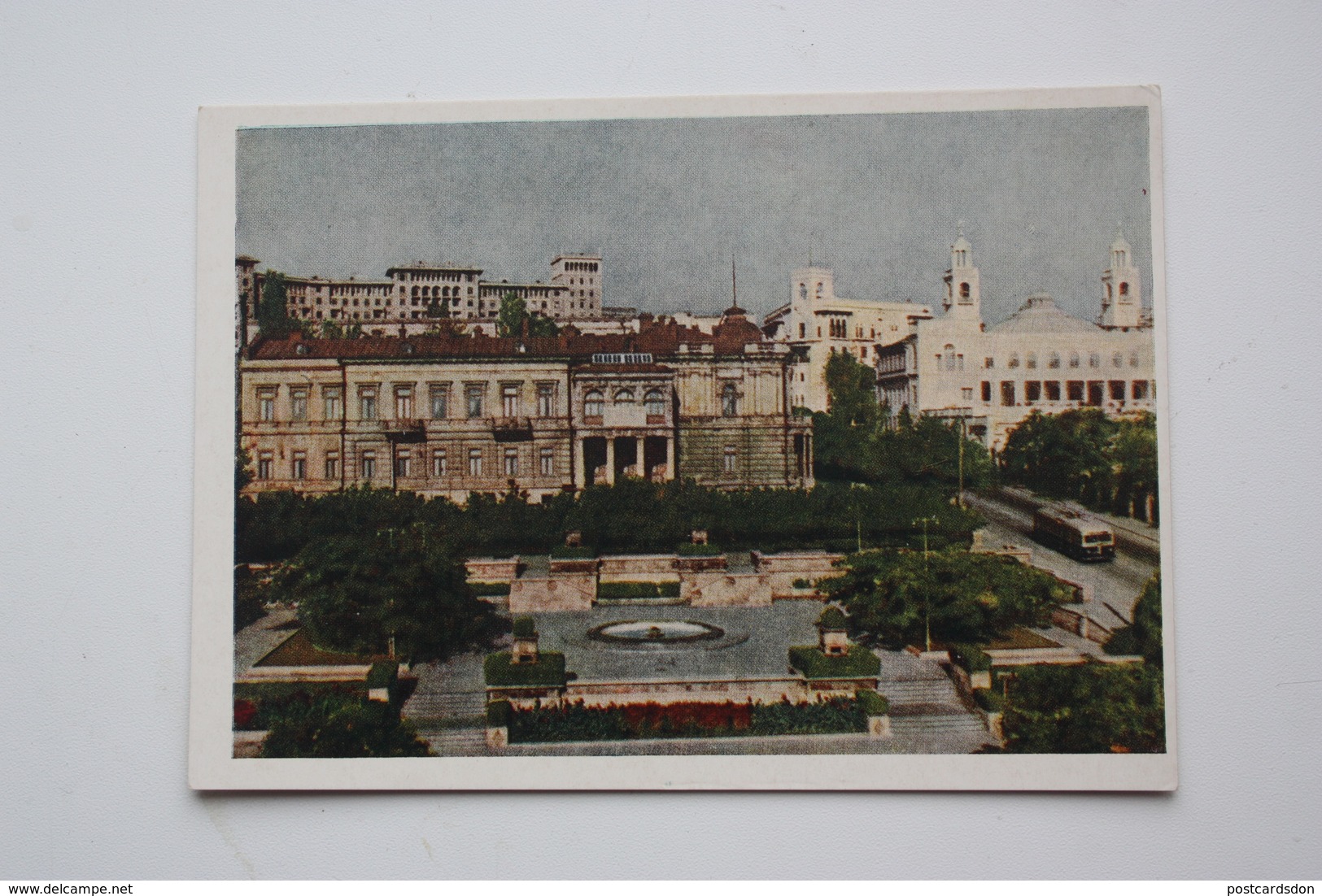 AZERBAIJAN  - Old Postcard - BAKU. Art Museum Square - 1954 - Azerbaigian