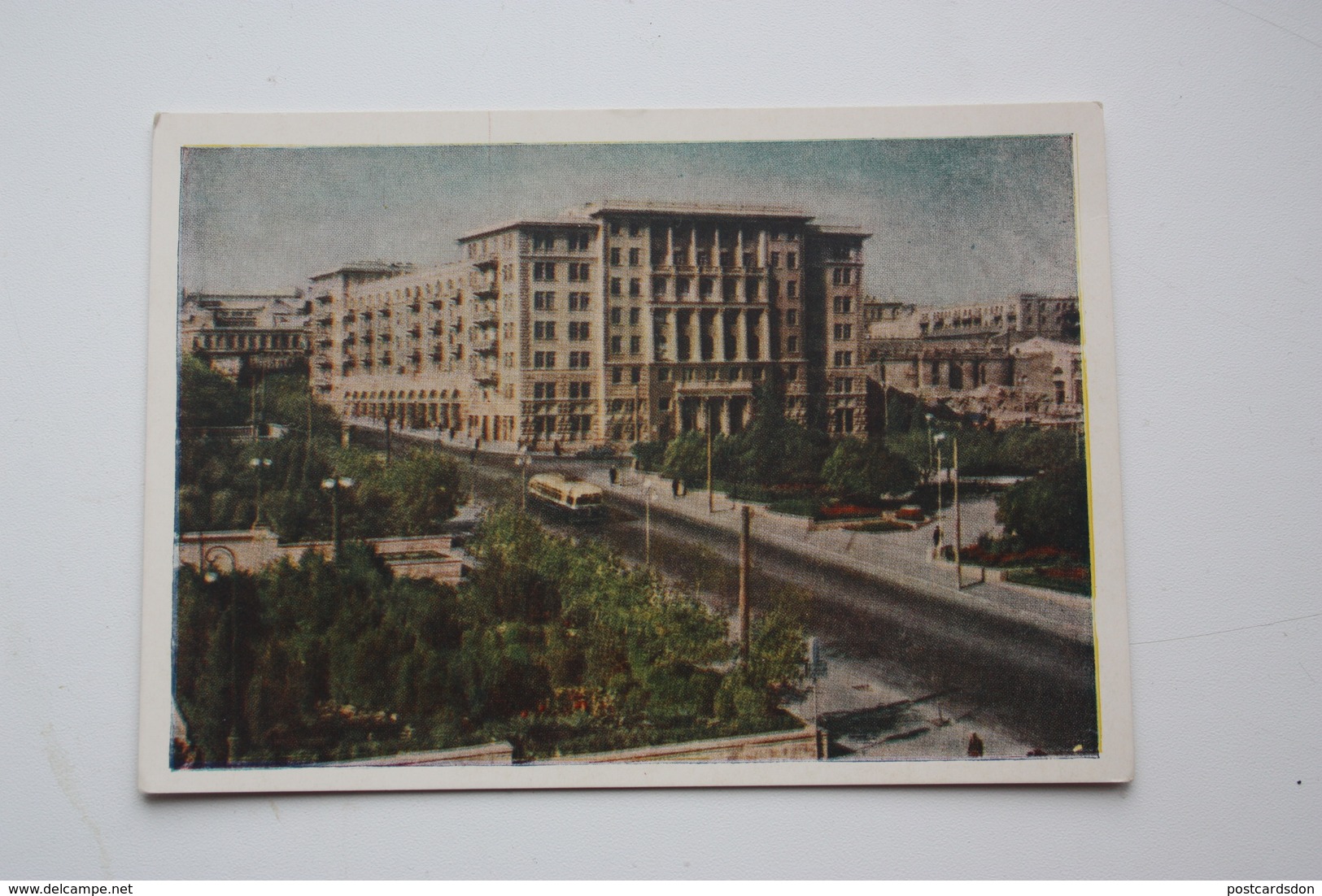 AZERBAIJAN  - Old Postcard - BAKU. Nizami Square. Stalin Style - 1954 Trolley Bus - Azerbaigian