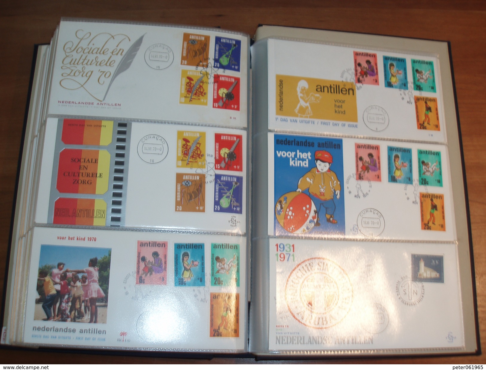 2 Nette DAVO FDC albums met 415 FDC's Nederland, Nederlandse Antillen en Suriname