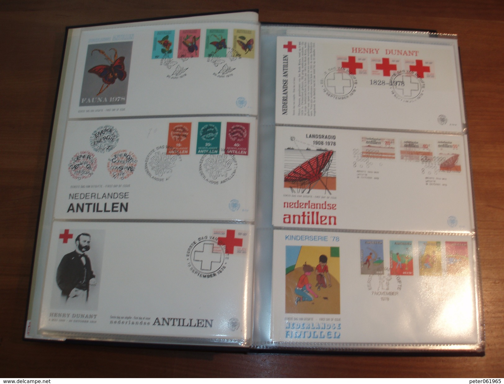 2 Nette DAVO FDC albums met 415 FDC's Nederland, Nederlandse Antillen en Suriname