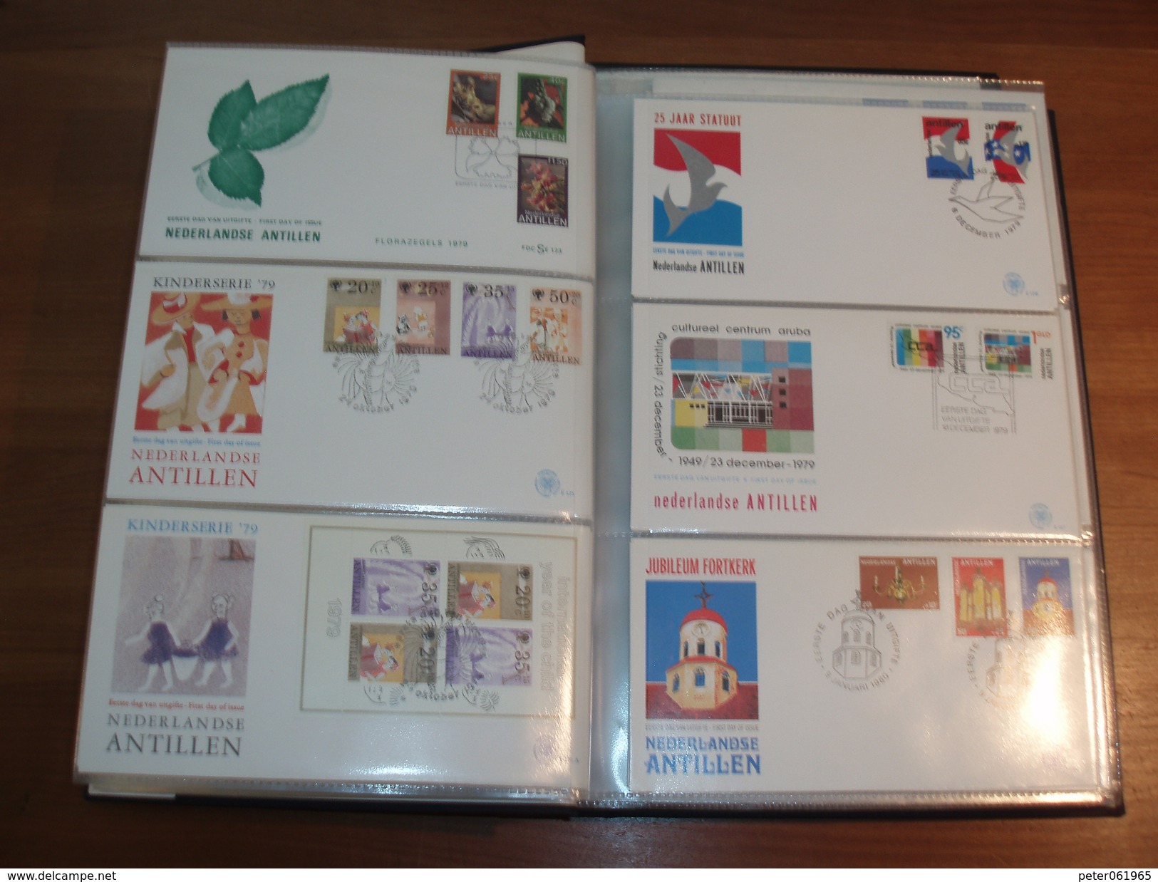 2 Nette DAVO FDC albums met 415 FDC's Nederland, Nederlandse Antillen en Suriname