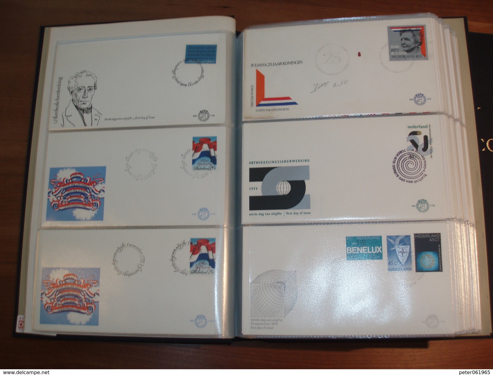 2 Nette DAVO FDC albums met 415 FDC's Nederland, Nederlandse Antillen en Suriname