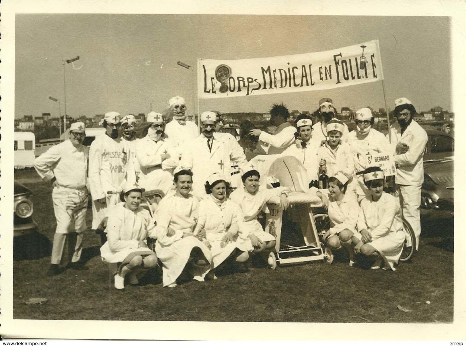 Le Corps Medicale En Folie Groupe De Visé Carnaval 1966 Souxhon Aywaille Visé 7 Photos +article Journal - Wezet