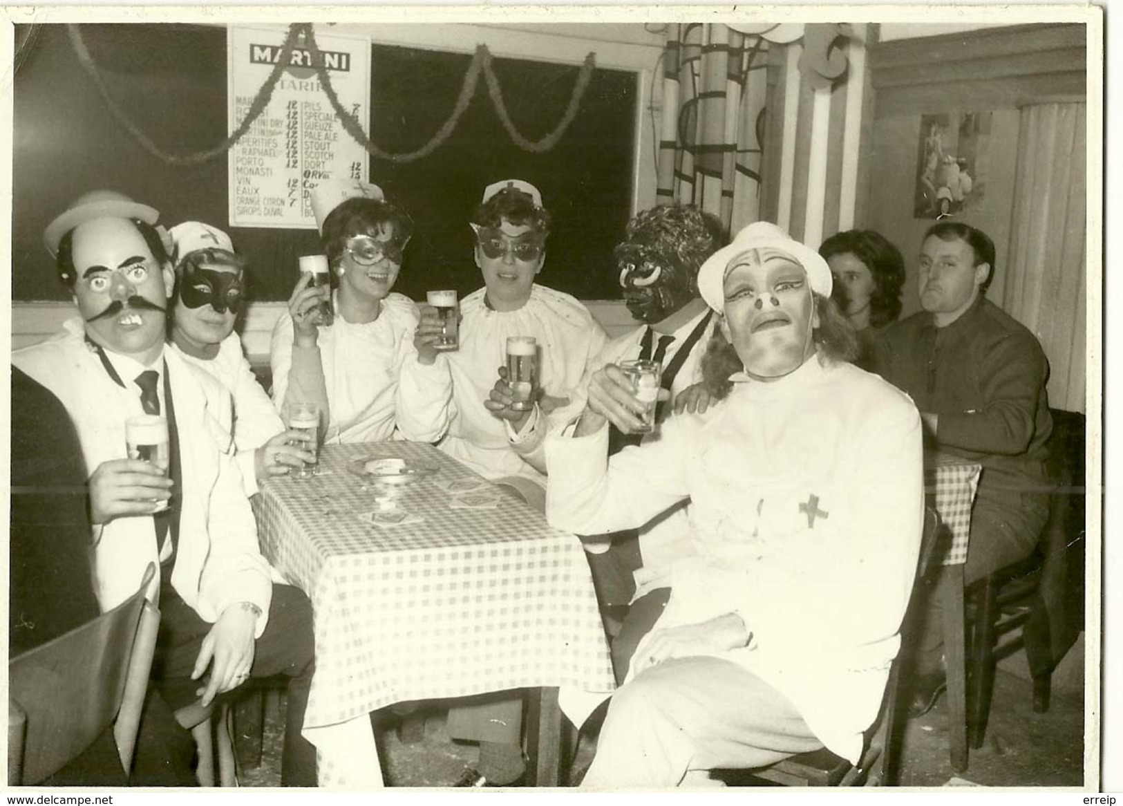 Le Corps Medicale En Folie Groupe De Visé Carnaval 1966 Souxhon Aywaille Visé 7 Photos +article Journal - Wezet