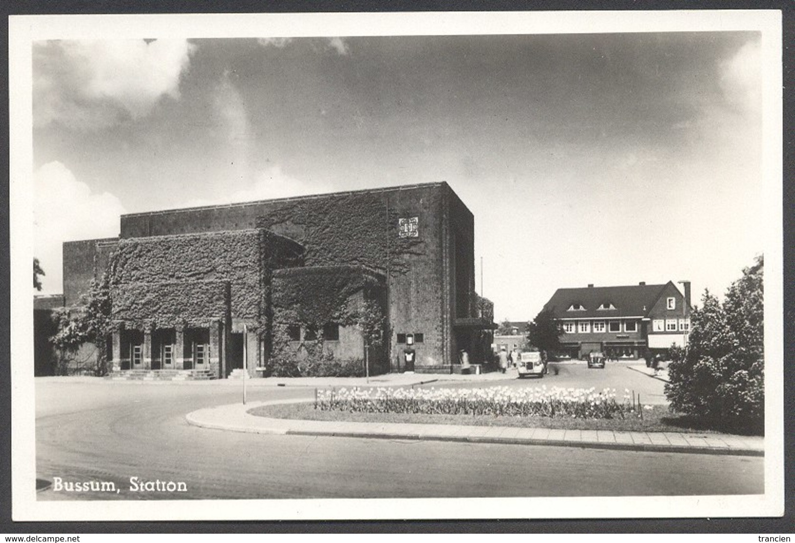 Bussum - Station - Voir 2 Scans - Bussum