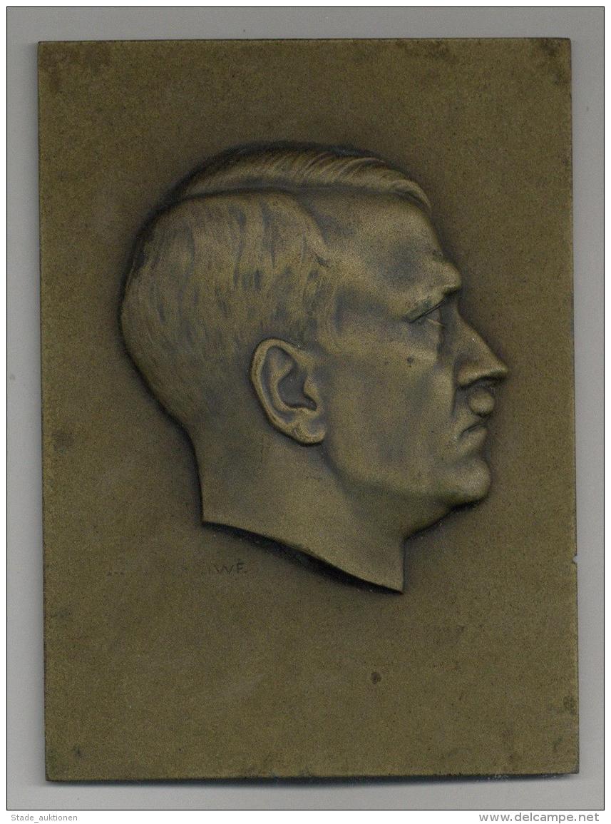 Hitler Metall Aufstell Portraite 9 X 11,5 Cm I-II - Ohne Zuordnung