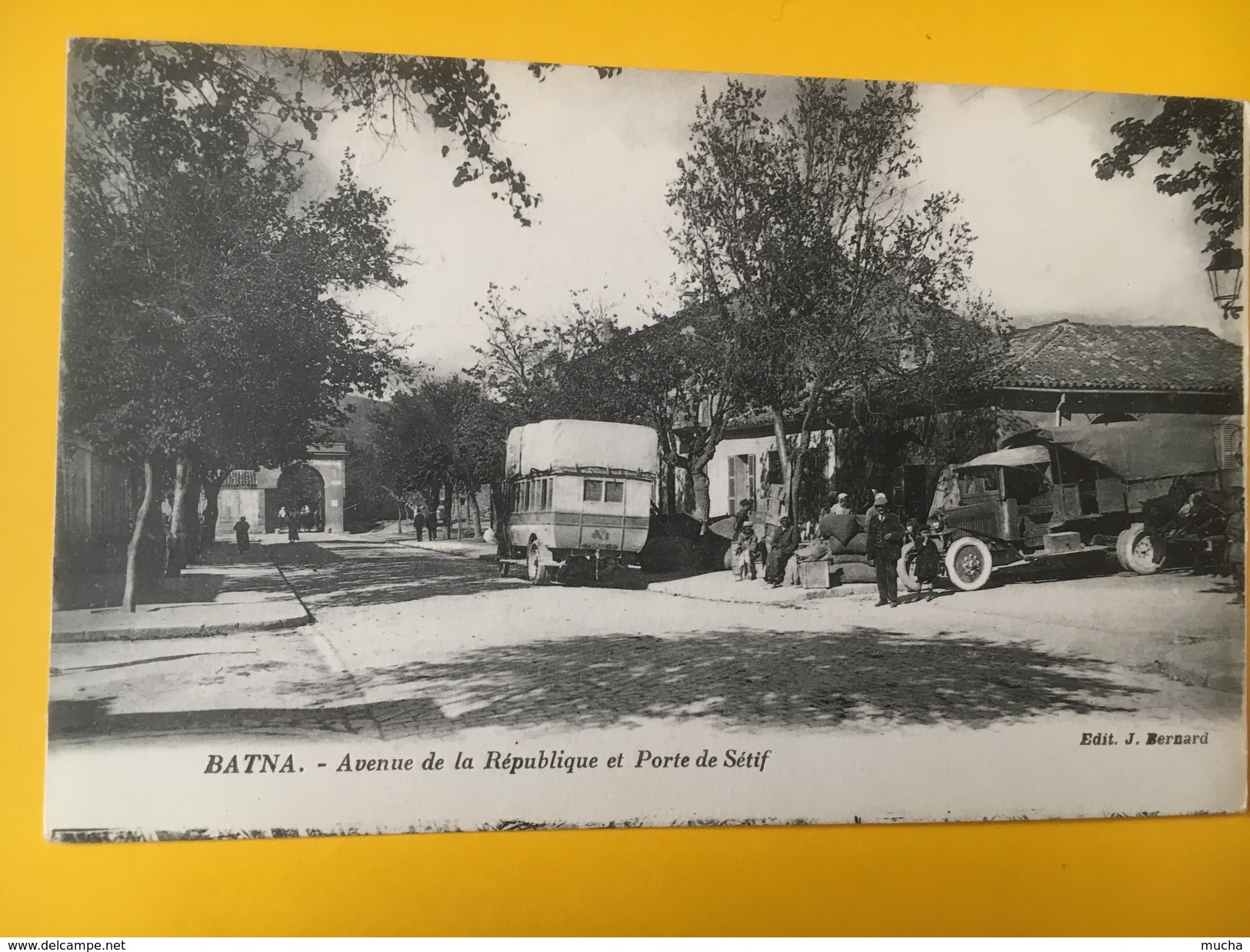 2.2643 - Batna Avenue De La République Et Porte De Sétif Camions - Batna