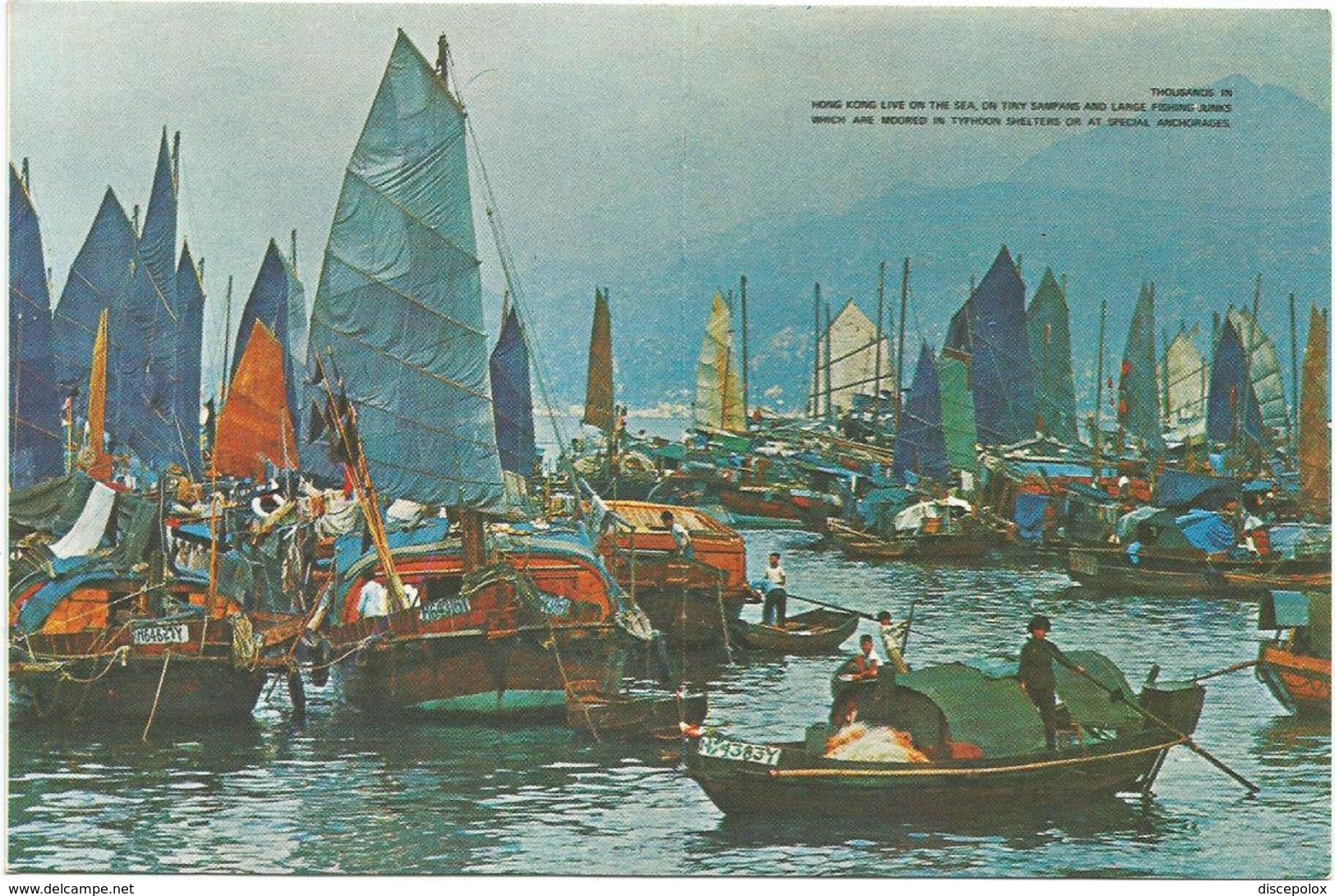 V610 Hong Kong - Floating People In Castle Peak Bay - Barche Boats Bayeaux / Non Viaggiata - Cina (Hong Kong)