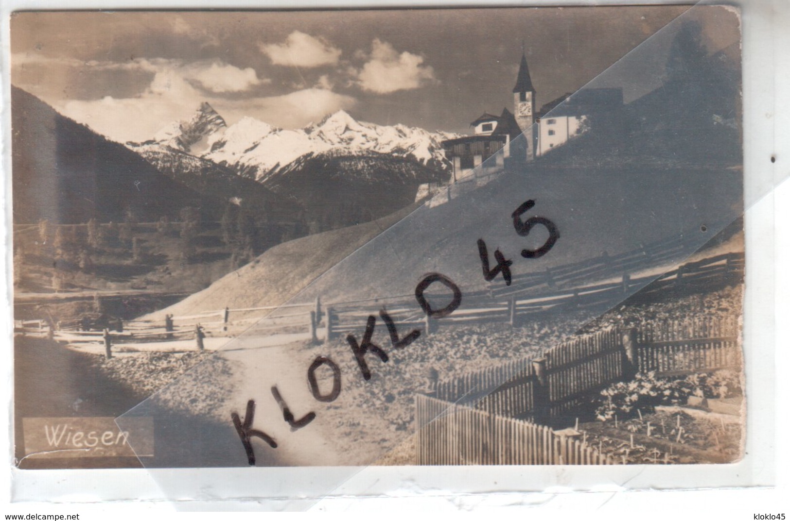 Suisse - Wiesen - CARTE PHOTO Prise Du Chemin Près Du Jardin Potager Du Chalet Waldeek - Au Loin Le Village église ... - Wiesen