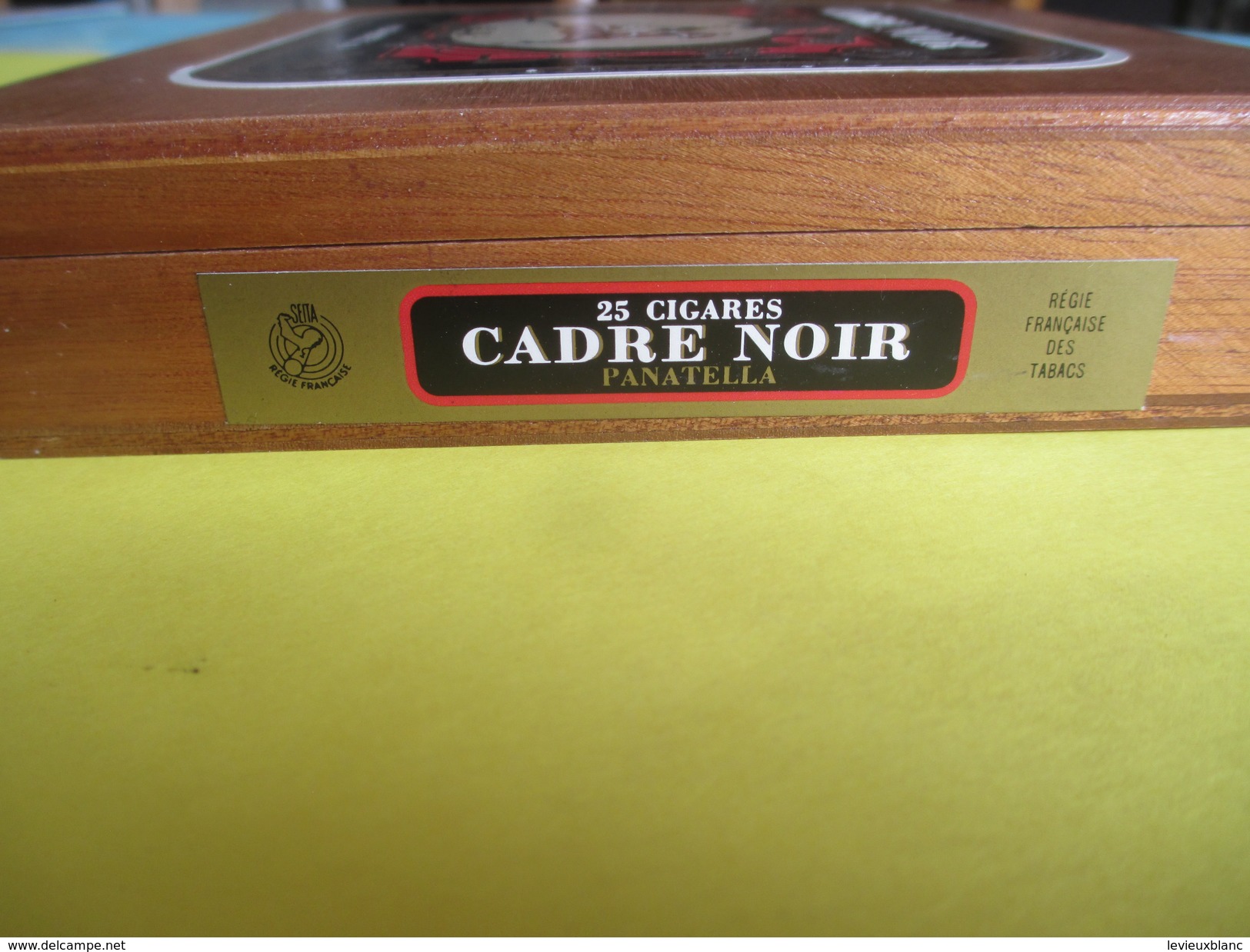 Boite De Cigare Vide Pour Collection/Cadre Noir/25 Cigares/Panatella/Régie Française Des Tabacs  /Vers 2010       CIG39 - Other & Unclassified