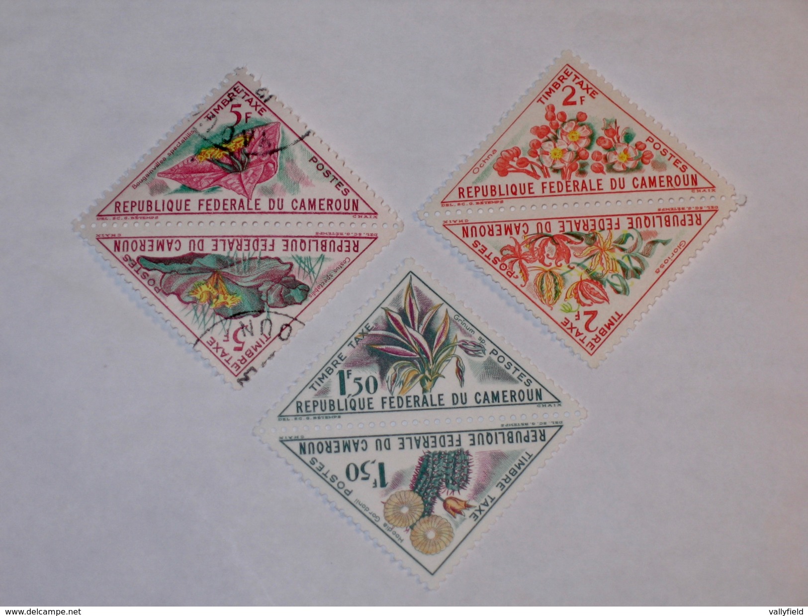 CAMEROUN  1963  LOT# 6  FLOWERS - Cameroun (1960-...)