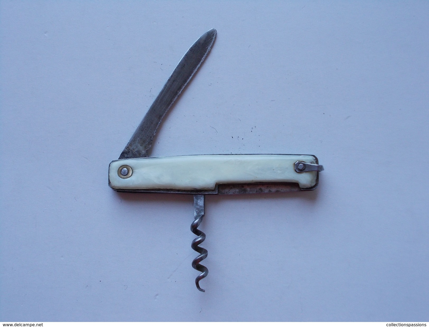 - Couteau. Canif - Ancien Petit Couteau - Pradel - - Knives