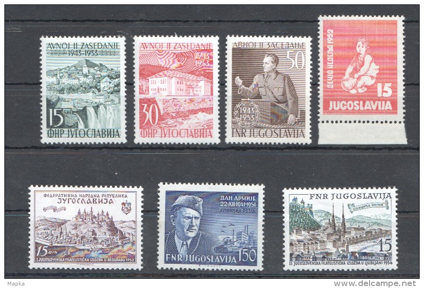 W206 1953 JUGOSLAVIA ARCHITECTURE 735-737 !!! 84 EURO 8 STAMPS MNH - Other & Unclassified