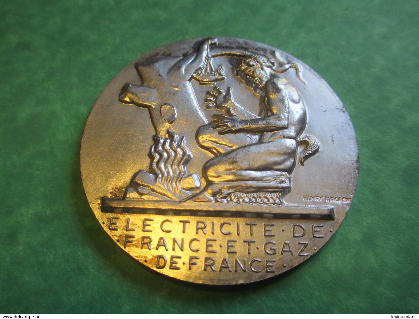 Médaille D'Ancienneté/ Entreprise/ Electricité De France Et Gaz De France/30 Années De Service/CARON/Type1961     MED102 - Professionals / Firms