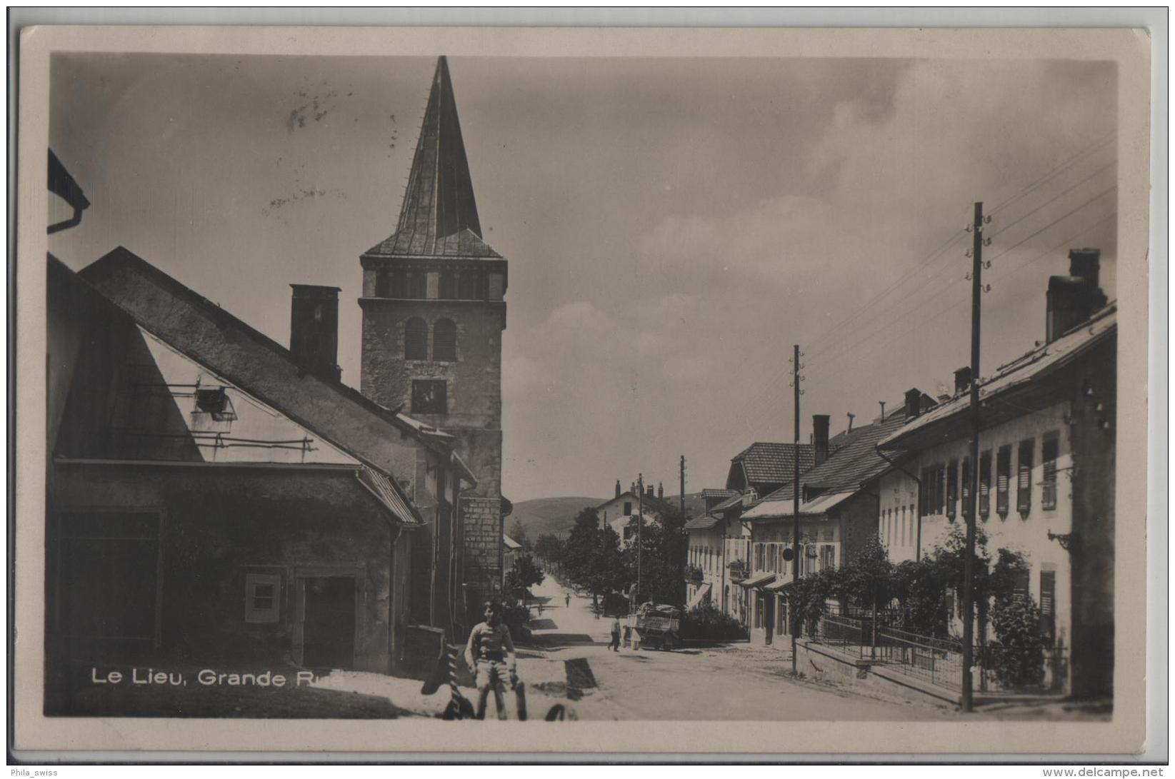 Le Lieu - Grand Rue - Animee - Photo: Guggenheim No. 13440 - Le Lieu