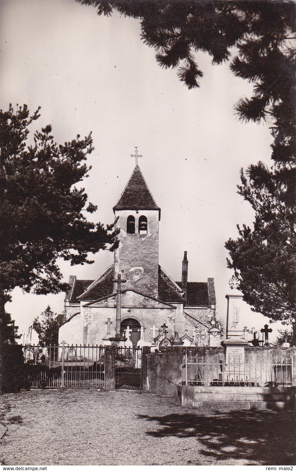 CARTE POSTALE   LA CHAPELLE DE BRAGNY 71  L'église - Altri & Non Classificati