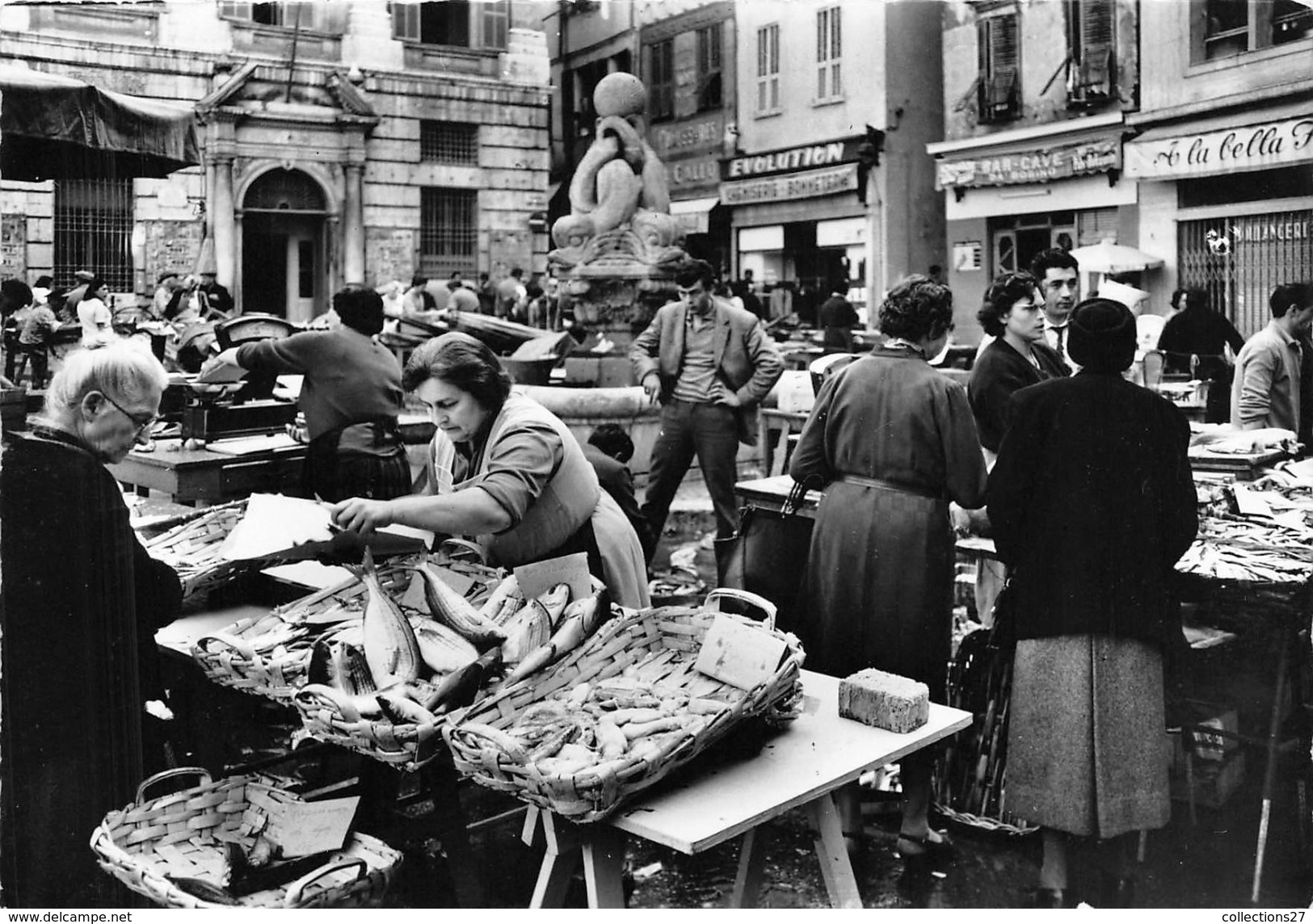 06-NICE- LE MARCHE AUX POISSONS DE LA PLACE ST FRANCOIS - Markten, Feesten