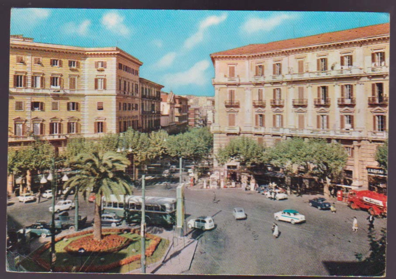 CARTOLINA NAPOLI PIAZZA VANVITELLI ANIMATA AUTO  VIAGGIATA ANNI 60 - Otros & Sin Clasificación