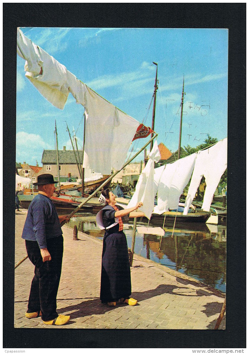 NEDERLAND - SPAKENBURG -HOLLAND -De Schone Witte Was  - Scans Recto Verso  PAYPAL FREE - Spakenburg