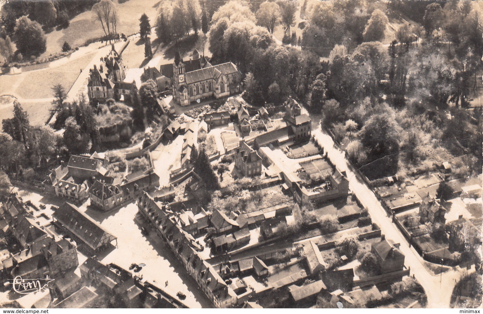 Carte Photo - Vue Aérienne - Place Clères - Clères