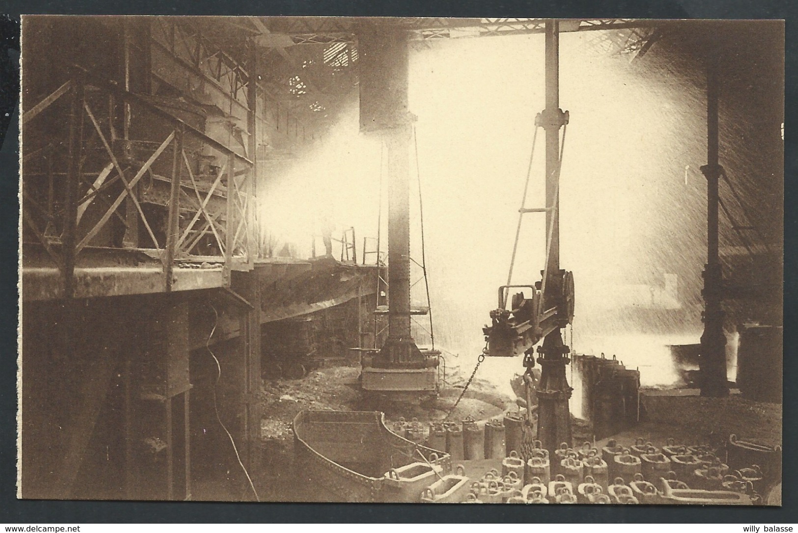 +++ CPA - COUILLET - Usines Métallurgiques Du Hainaut - Vue D'un Bassin De Coulée - La Coulée - Nels  // - Charleroi