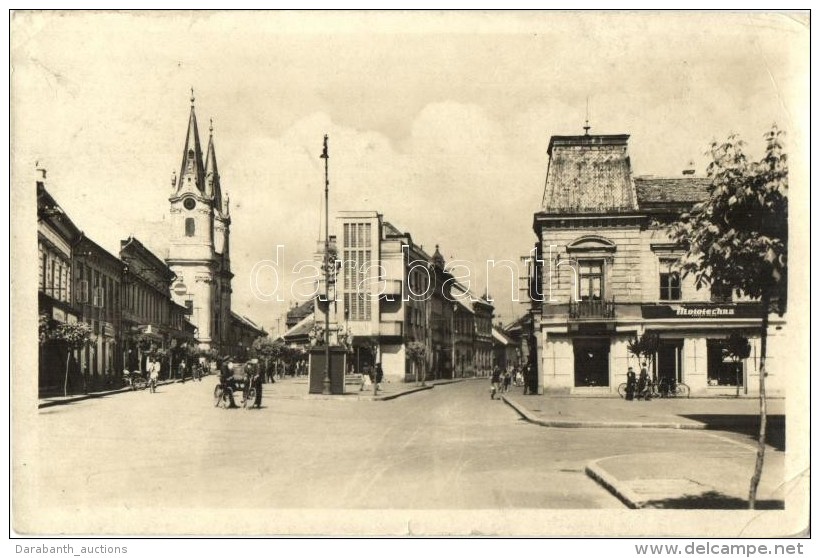 T2/T3 Kom&aacute;rom, Komarno; Utcak&eacute;p, Mototechna &uuml;zlet, Templom / Street View With Shops And Church ... - Non Classificati