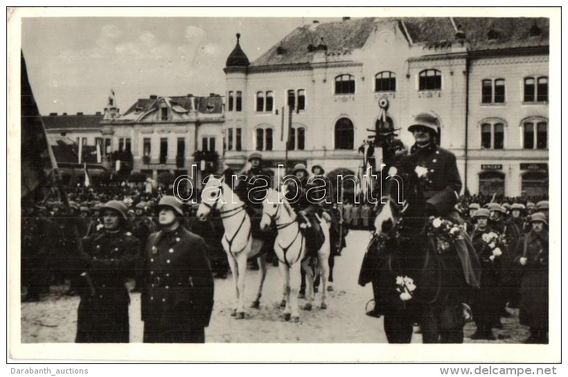 T2/T3 1938 L&eacute;va, Levice; Bevonul&aacute;s, Magyar Csapatok A FÅ‘t&eacute;ren; Foto Hajdu / Entry Of The... - Non Classificati