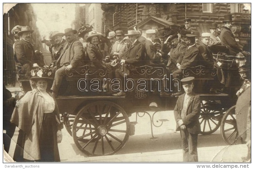 T3 1908 Hamburg, K&auml;ses Rundfahrten. Atelier Jaap / Tourist Cart, Group Photo (EB) - Non Classificati