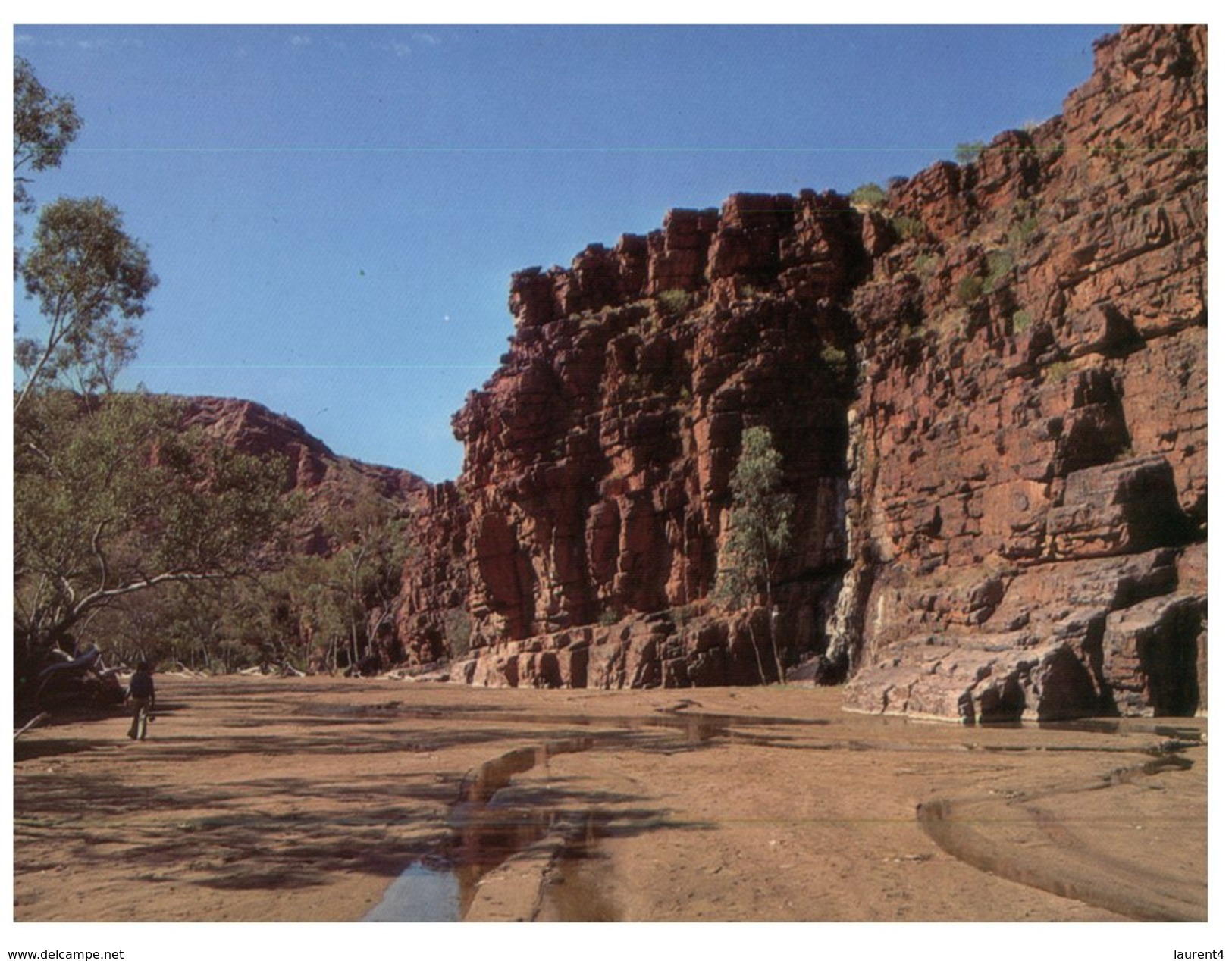 (715) Australia - NT - Trephina Gorge - The Red Centre