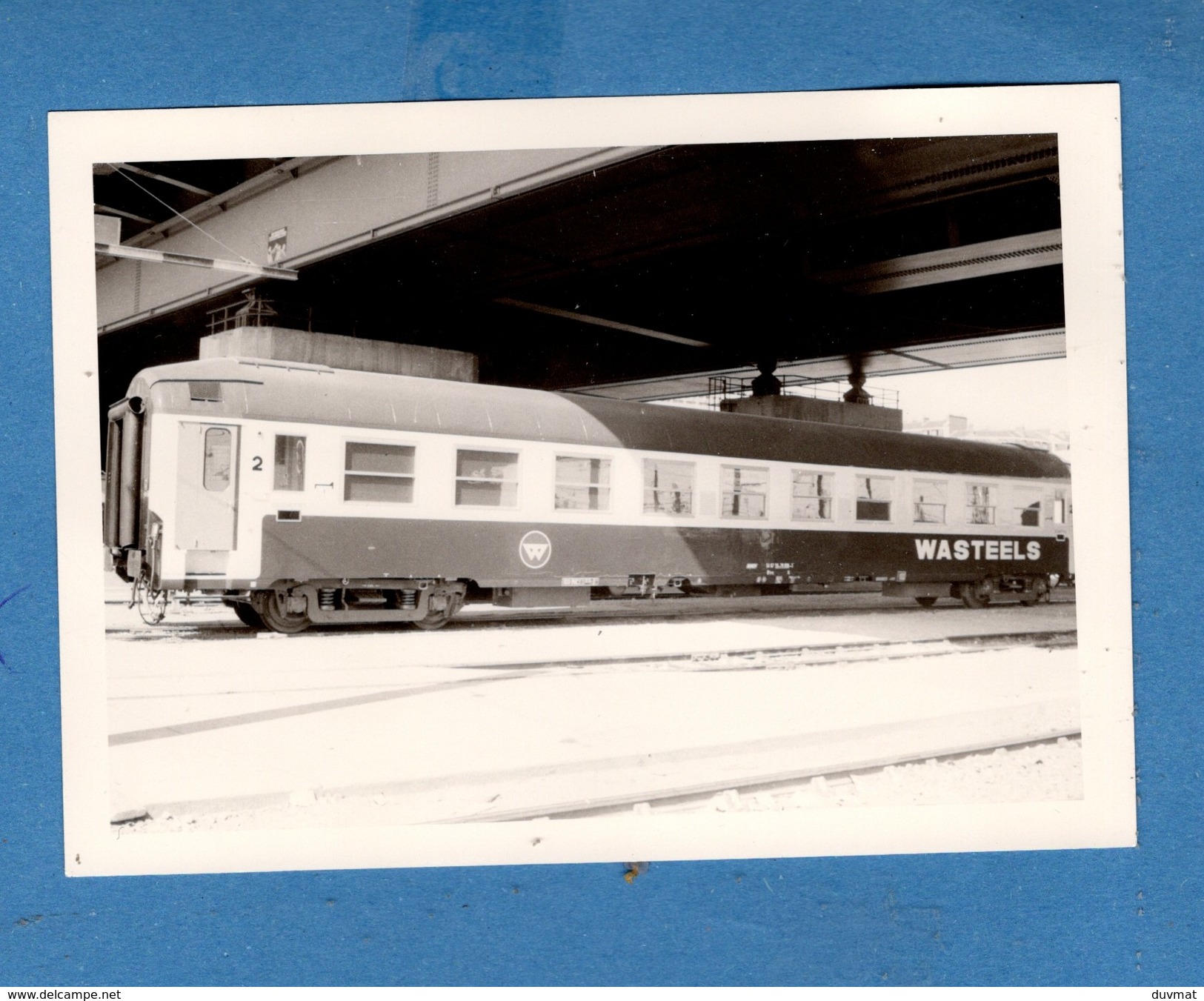 Paris Massena  Gare  Le 28 - 04 - 74   Photo ( Format 12,7 X 9 ) Voiture Wasteels - Spoorweg