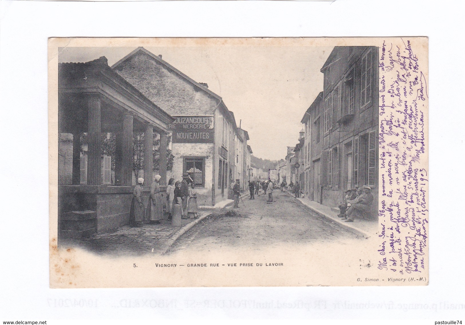 5.   VIGNORY  -  Grande  Rue  -  Vue  Prise  Du  Lavoir - Vignory