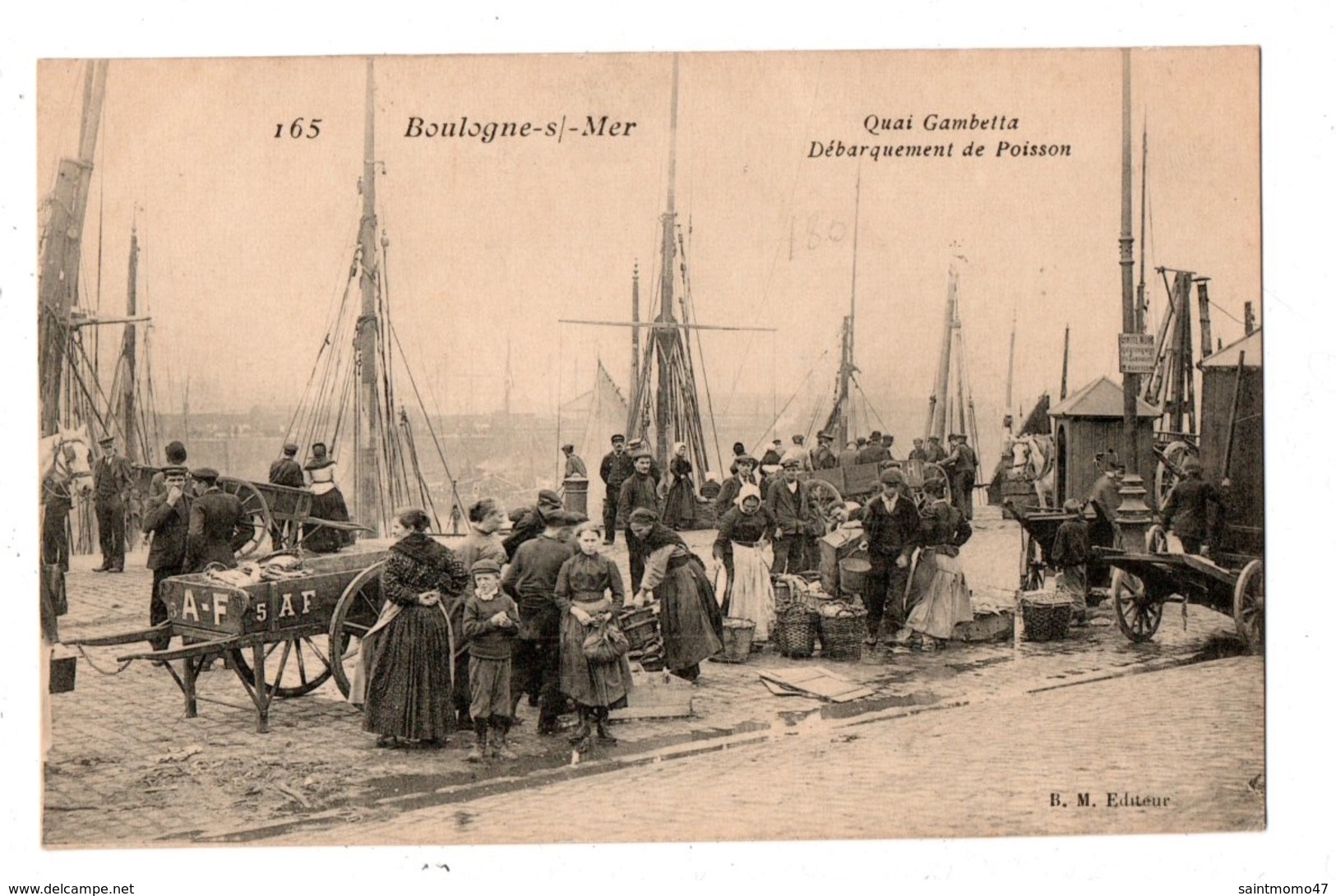 62 - BOULOGNE-SUR-MER . Quai Gambetta . Débarquement De Poisson - Réf. N°1395 - - Boulogne Sur Mer