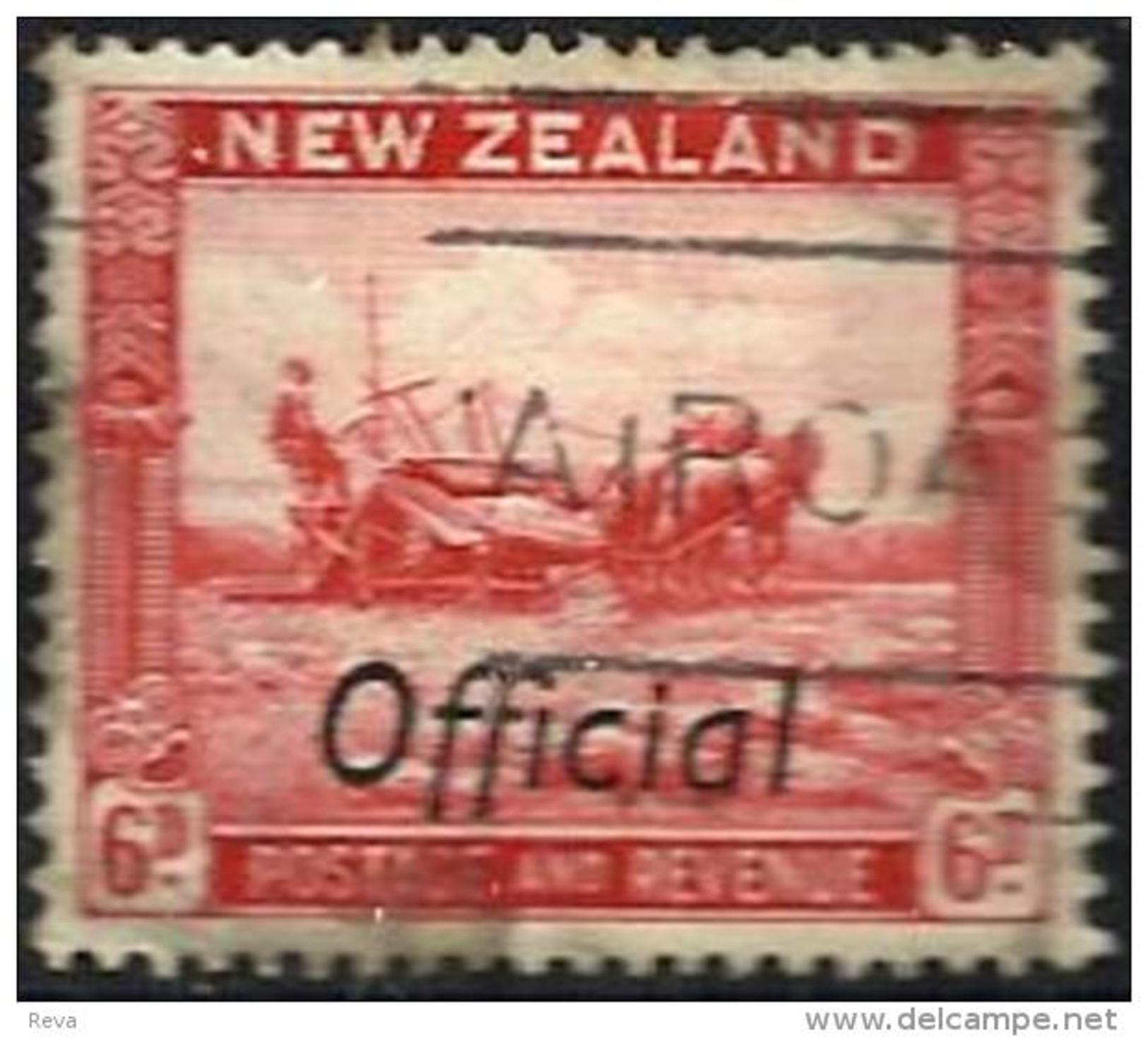 NEW ZEALAND PICTORIAL BOAT O/P "OFFICIAL"  OUT OFF SET  6P USEDH 1935 SG564 READ DESCRIPTION !! - Used Stamps