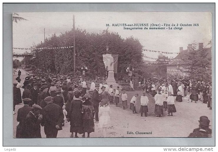 CPA Sépia - Fête Du 2 Octobre 1921 - Mauves-sur-Huisne (61) - 10. Inauguration Du Monument - Le Clergé - Other & Unclassified