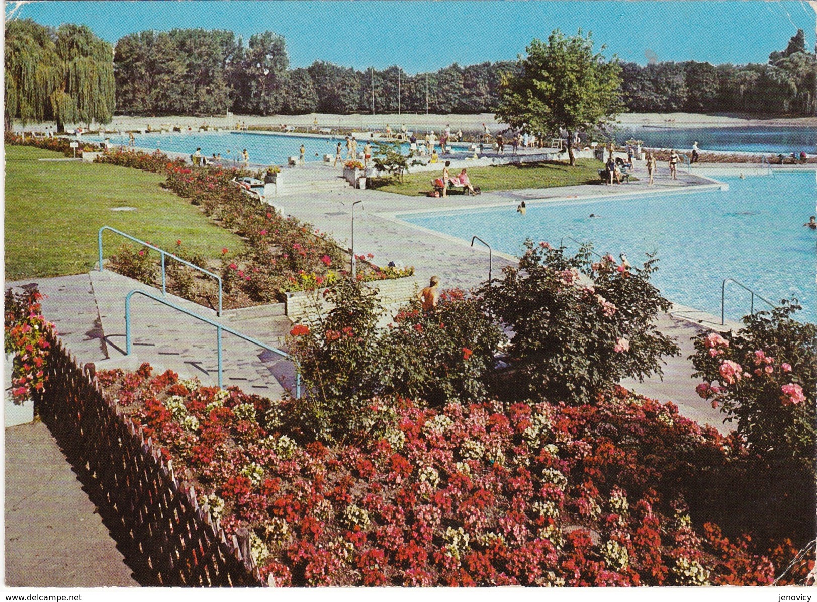 REF174 FRANKENTHAL VUE SUR PISCINES PUBLIC EXTÉRIEUR DOUCHES PERSONNAGES EN MAILLOT DE BAIN VERDURE ARBRES FLEURS - Frankenthal