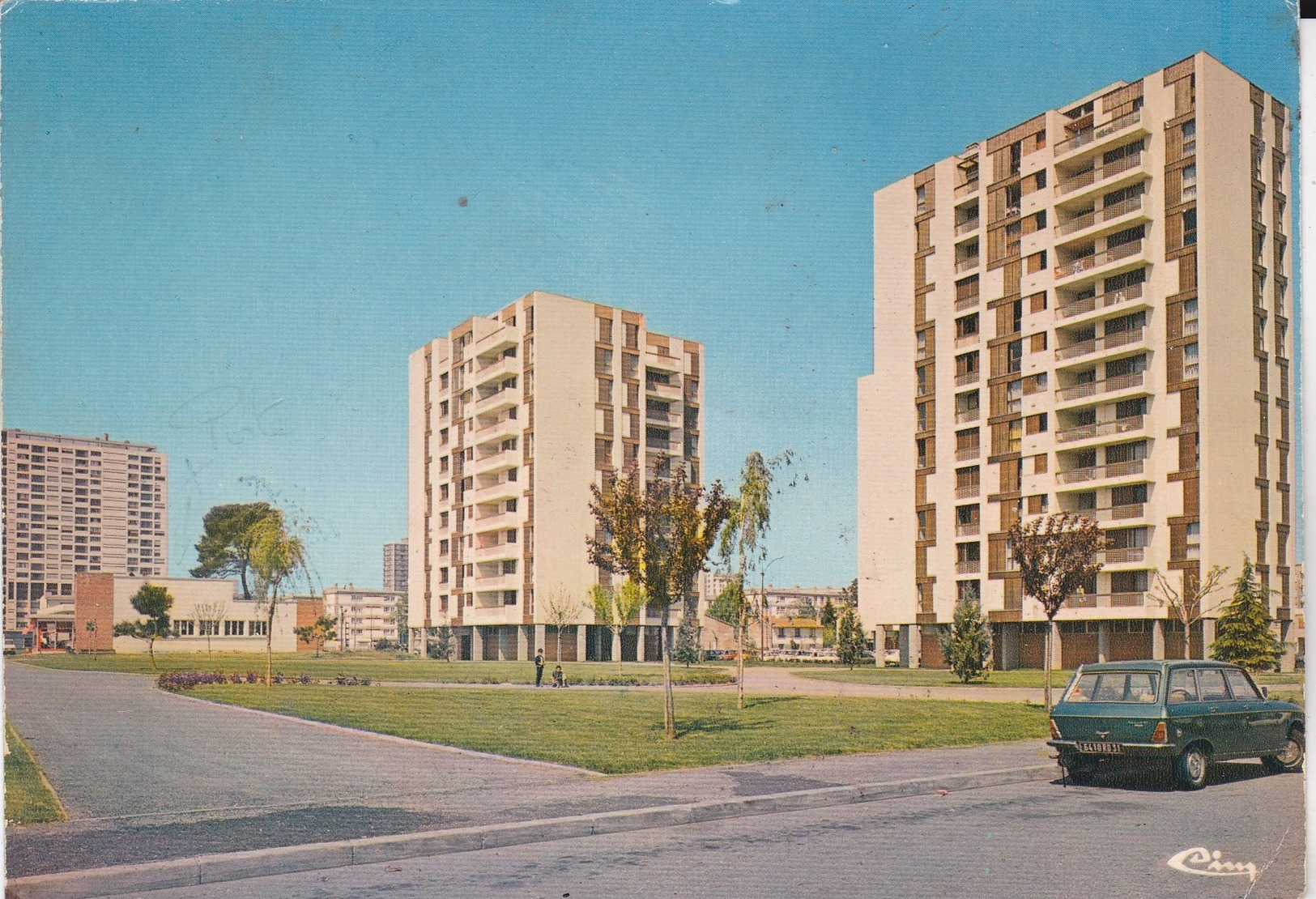 CPSM  De  TOULOUSE  (31)   -  "La  Faourette"  -  Résidence  "La  Flore"    //  TBE - Toulouse