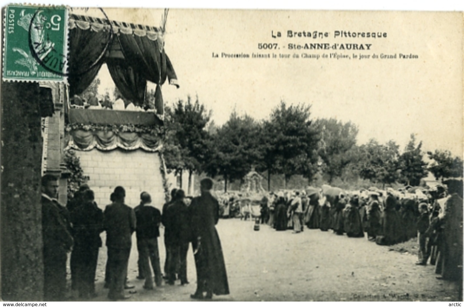 St ANNE D'AURAY La Proccession Faisant Le Tour Du Champ De L'Epine Le Jour Du Grand Pardon - Other & Unclassified