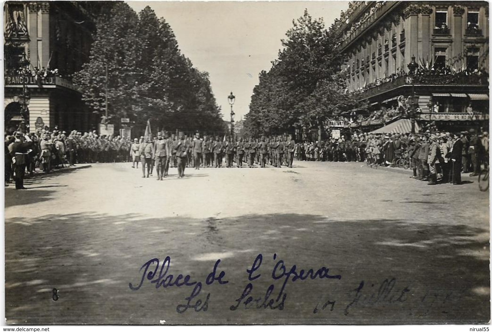 Guerre 14 18 Carte Photo PARIS 14 Juillet 1919 Place De L'Opéra Les Serbes - Guerre 1914-18