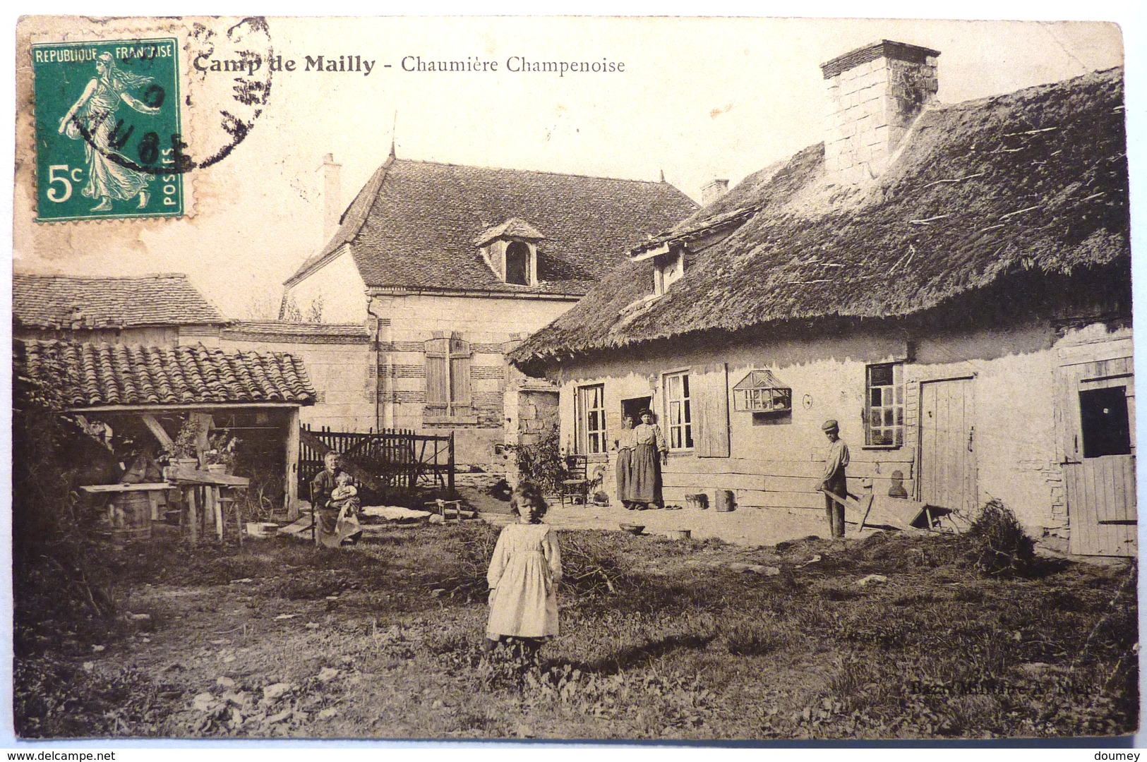 CHAUMIERE CHAMPENOISE - CAMP DE MAILLY - Otros & Sin Clasificación