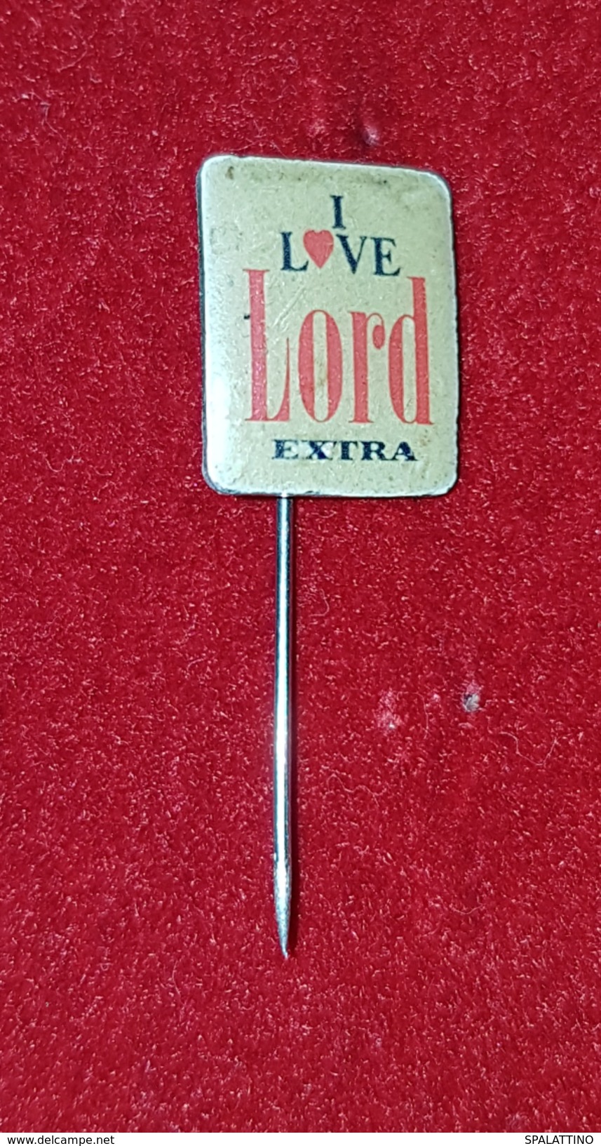 LORD EXTRA, ORIGINAL VINTAGE CIGARETTE PIN BADGE - Other & Unclassified